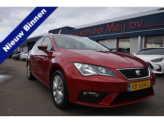 Seat Leon ST 1.6 TDI Style Business Intense , TREKHAAK ,  CLIMATR , CR CONTR , PDC V+A , NAVI ,