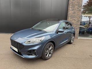 Ford Kuga 1.5 Eco 150pk ST-Line X Panorama, Navi, Trekhaak, Camera's BOMVOL!!