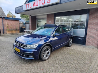 Volkswagen Tiguan 2.0 TSI 4Motion Highline R Line, Trekhaak, Leer, Camera, PDC, ACC, Keyless, Dealer ond, NAP!