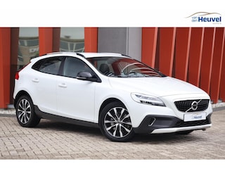 Volvo V40 T3 Dynamic Edition | Stoelverwarming | Trekhaak | 17 Inch velgen | Navigatie