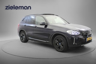 BMW iX3 Executive 80 kWh - Carplay, Panorama, Camera, Leer, Stoelverw. Afn. Trekhaak