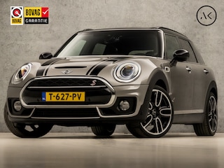 Mini Clubman 2.0 Cooper S ALL4 Chili 192Pk Automaat (PANORAMADAK, JCW PACK, DEALER ONDERHOUDEN, GROOT NAVI, SFEERVERLICHTING, HARMAN/KARDON, STOELVERWARMING, GETINT GLAS, LED KOPLAMPEN, NIEUWSTAAT)