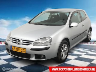 Volkswagen Golf 1.6 FSI Sportline