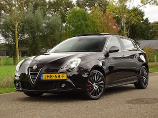 Alfa Romeo Giulietta 1.4 T 170PK QV-Line | Xenon | Nav | Schuifdak | Bose | Leer | Turbina | Full!!