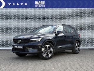 Volvo XC40 B4 Plus Dark | Trekhaak | Adaptive cruise control | Verwarmbare voorruit | Dode hoek detectie BLIS | Harman Kardon audio |