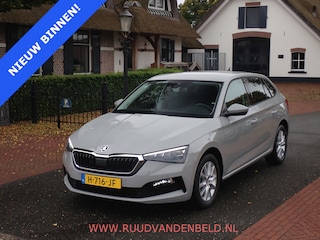 Skoda Scala 1.5TSI DSG7 ACC/FULL-LED/CAMERA/CARPLAY/VIRTUAL