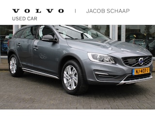 Volvo V60 D4 Nordic+ | Org. NL | Afn. Trekhaak | Verw. Voorstoelen | Verw. Voorruit | Standkachel