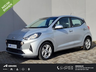 Hyundai i10 1.0 Automaat / Dealer onderhouden / Airco / Verwarmde voorstoelen / Verwarmd stuurwiel / Android Auto / Apple Carplay / DAB