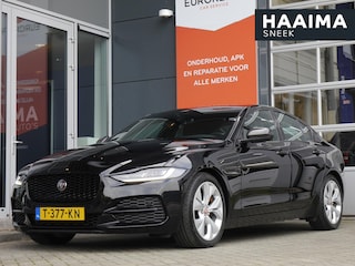 Jaguar XE 2.0 P250 SE | 1800 KG trekgewicht | Apple carplay/Android auto | Camera | Stoelverwarming | Climate control | Cruise control | Keyless entry en start | Lederen bekleding | Elektrisch verstelbare voorstoelen
