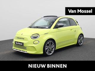 Abarth 500 42 kWh Scorpionissima | Navigatie | Parkeersensoren | Camera | Apple Carplay/Android Auto | Stoelverwarming |