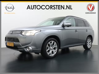 Mitsubishi Outlander 2.0I AUT. PHEV 203PK Camera Executive Navi Hybride 4WD Trekhaak Ecc Edition Lmv 18" Privacy Glas Keyless Rockford-Fosgate® Audio AWD Origineel Nederlandse Auto