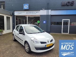 Renault Clio 1.2-16V Expression airco trekhaak