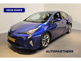 Toyota Prius 1.8 Dynamic JBL - Stoelverwarming - Adaptive Cruise - Dodehoek detectie - Cam