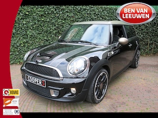 Mini Clubman 1.6 Cooper S BondStreet R55 LCI aut. met Xenon, Leder, Navi, HK audio en 17"