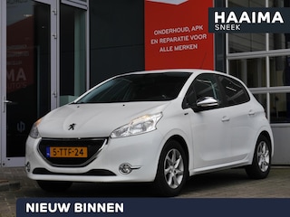 Peugeot 208 1.2 VTi Style | Navigatie | Parkeersensoren achter | Airco | Extra getint glas | 5 deurs | Lichtmetalen velgen