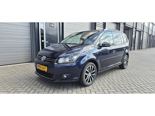 Volkswagen Touran 1.4 TSI Highline 7p. Stand.kachel/Cruise/Clima/Bluethoot/Navi/Airco/PDC/Stoelverwarming enz.