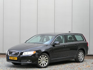 Volvo V70 1.6 T4 Limited Edition Leer / Navigatie / Afneembare trekhaak