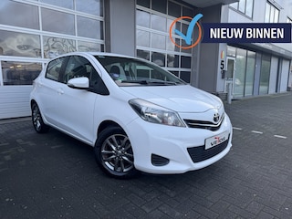 Toyota Yaris 1.0 VVT-i Access / CAMERA / 5DRS