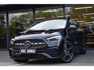 Mercedes-Benz GLA 250 e AMG Led Panorama Distronic Burmester Camera Night Augmented Pdc
