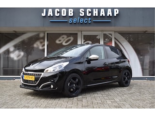 Peugeot 208 1.2 PureTech Signature / Carplay / Navi / Trekhaak / Airco / 17" LM / PDC