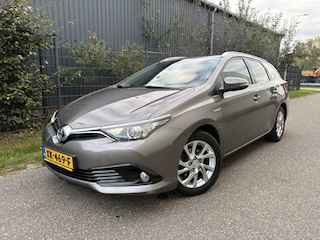 Toyota Auris Touring Sports 1.8 Hybrid Dynamic / AUTOMAAT / NAVI / CRUISE