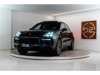 Porsche Cayenne 3.0 E-Hybrid Platinum Edition 462PK | NL AUTO | 1e Eigenaar NAP | Sport Design | Pano | Bose | Meedraaiende achteras | VOL OPTIE! 12 MND Garantie