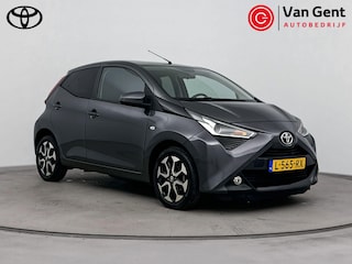 Toyota Aygo 1.0 VVT-i x-joy | Apple Carplay / Android Auto | Clima | Camera | 15 inch | Bluetooth | DAB | Privacy glas