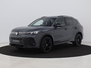 Volkswagen Tiguan NEW 1.5 eHybrid R-Line Edition | PANO | 360° | ADAPTIVE | HUD | IQ LIGHT | MEMORY | STOELMASSAGE | STOELVENT. | STOELVERW. | TREKHAAK