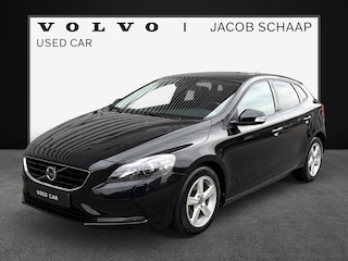 Volvo V40 1.6 T2 Momentum / verwarmbare voorstoelen / trekhaak / parkeercamera /