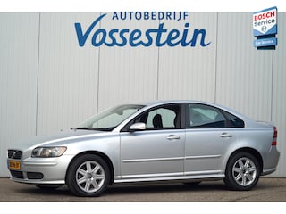 Volvo S40 1.8 Momentum / 125dkm NAP / R-Design Sports Line / Trekhaak / Youngtimer / Climate / Cruise Control