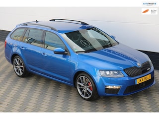 Skoda Octavia 2.0 TSI RS 220PK DSG Carplay Leder Xenon !!