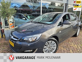 Opel Astra 1.4 Turbo Cosmo,trekhaak,navigatie