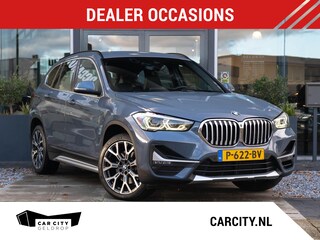 BMW X1 SDrive20i Business Edition Plus / HUD / Carplay / Zetelverwarming / Sfeerverlichting / 19'' /