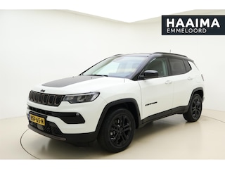 Jeep Compass 4xe 240 Plug-in Hybrid Electric S Automaat | Navigatie | Lederen bekleding | Camera | Keyless | Zwart dak | Dakrails | Lichtmetalen velgen black | Climate control