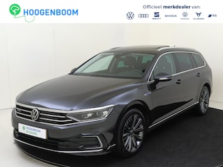Volkswagen Passat Variant 1.4 TSI PHEV GTE Business | Panoramadak | Trekhaak | Adaptieve demping | Keyless | Standkachel | LED matrix verlichting | Stoelverwarming | Achteruitrijcamera |