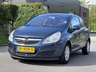 Opel Corsa 1.0-12V Essentia Navigatie*Airco*14-06-2026 APK*LM velgen*Dealer onderhouden*Bluetooth*