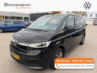 Volkswagen Multivan 1.4 eHybrid 218 Pk Automaat 6-Persoons | Elektrische schuifdeur | Trekhaak | Panoramadak | LED | Adaptive Cruise | Camera | Carplay | 18 Inch | 64.949 Km!!
