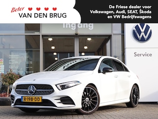 Mercedes-Benz A-klasse 180 AMG Line 136 Pk | Widescreen | Stoelverwarming | Matrix LED | Camera | Sfeerverlichting | Apple carplay & Android Auto |