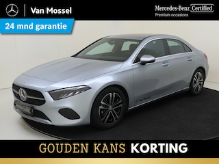 Mercedes-Benz A180 Star Edition Luxury Line - Achteruitrijcamera - Stoelverwarming - Carplay - Thermotronic