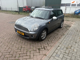 Mini Clubman 1.4 One Anniversary Business NAP Automaat Airco Cruise Mist Lampen Voor Elk Ramen Lm Velgen