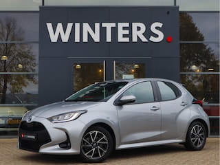 Toyota Yaris 1.5 Hybrid Dynamic | Navigatie | Camera | Stoelverwarming | Carplay | All-Seasons | Tot 10jr. garantie |