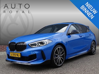 BMW M135i xDrive High Executive PANORAMADAK|HARMAN/KARDON|DODEHOEK DETECTIE|ACHTERUIT RIJ CAMERA|SPORT STOELEN|KEYLESS ENTRY/GO|NAVIGATIE|LASER KOPLAMPEN | STOEL VERWARMING |