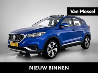 MG ZS EV Luxury 45 kWh | Apple Carplay / Android Auto | Camera | Stoelverwarming | Schuif/Kanteldak | Lichtmetalen Velgen | Dodehoekdetectie |