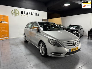 Mercedes-Benz B-klasse 180 Ambition Autom. Navi , Camera, 1e Eigen .NL Auto!