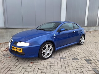 Alfa Romeo GT 2.0 JTS Distinctive -nieuwe koppeling en distributie-