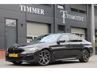 BMW 520i Business Edition Plus M-Sport - Schuif kanteldak - Laserlight - 19 inch Goed onderhouden