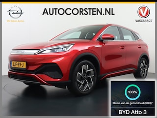 BYD Atto 3 60kWh Design SOH 100% Panoramadak Leder+Elektr.Verst. Warmtepomp Adaptieve Cruise 360°Camera Apple Carplay Android Auto Elektr.Achterklep Design Verkeersbord detectie WiFi DAB Led Rijstrooksensor Keyless Smartphone Entry Fabrieksgarantie tot 15-12-2028/150.000km Garantie op de LFP Accu tot 15-12-2030/200.000km €44.000,- Nieuw!