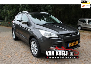 Ford Kuga 1.5 Titanium, Panorama, Trekhaak, Camera, Clima, Nap