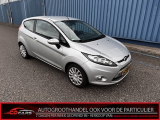 Ford Fiesta 1.6 TDCi ECOnetic Lease Trend Airco, Mistlamp, Radio, Gebruikssporen!!!