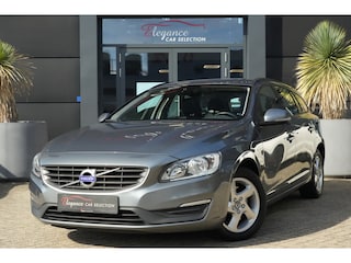 Volvo V60 2.0 D2 Polar+ 120pk Navigatie/PDC/Climate